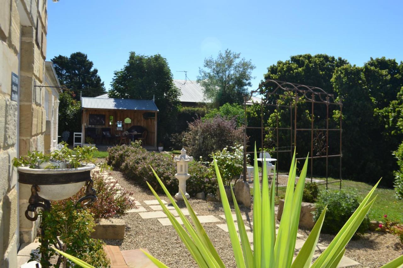 Mulberry Cottage Unique B&B Accommodation 리치몬드 외부 사진