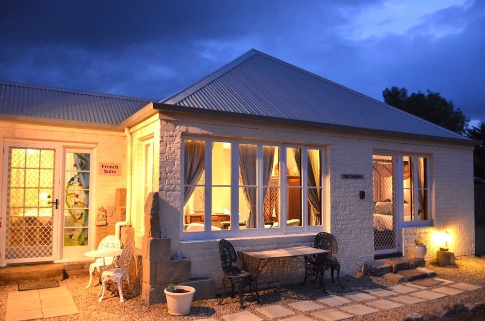 Mulberry Cottage Unique B&B Accommodation 리치몬드 외부 사진