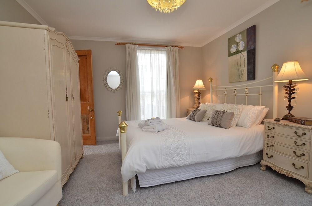 Mulberry Cottage Unique B&B Accommodation 리치몬드 외부 사진
